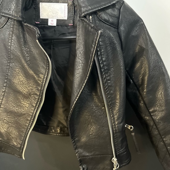 Little Girls Side Zip Fux Leather Jacket - Picture 2 of 4